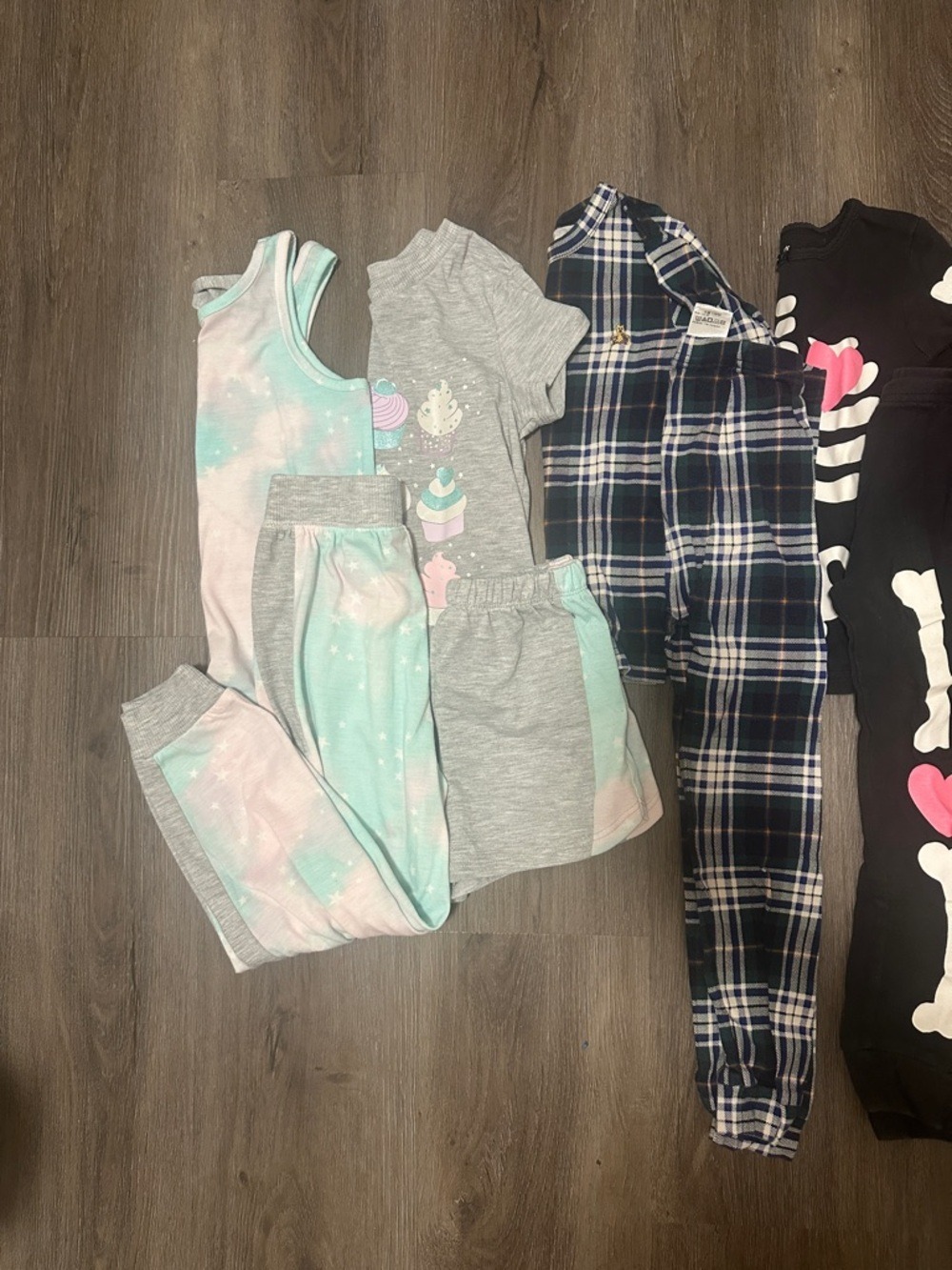 Girls Pajama Bundle - Picture 3 of 3